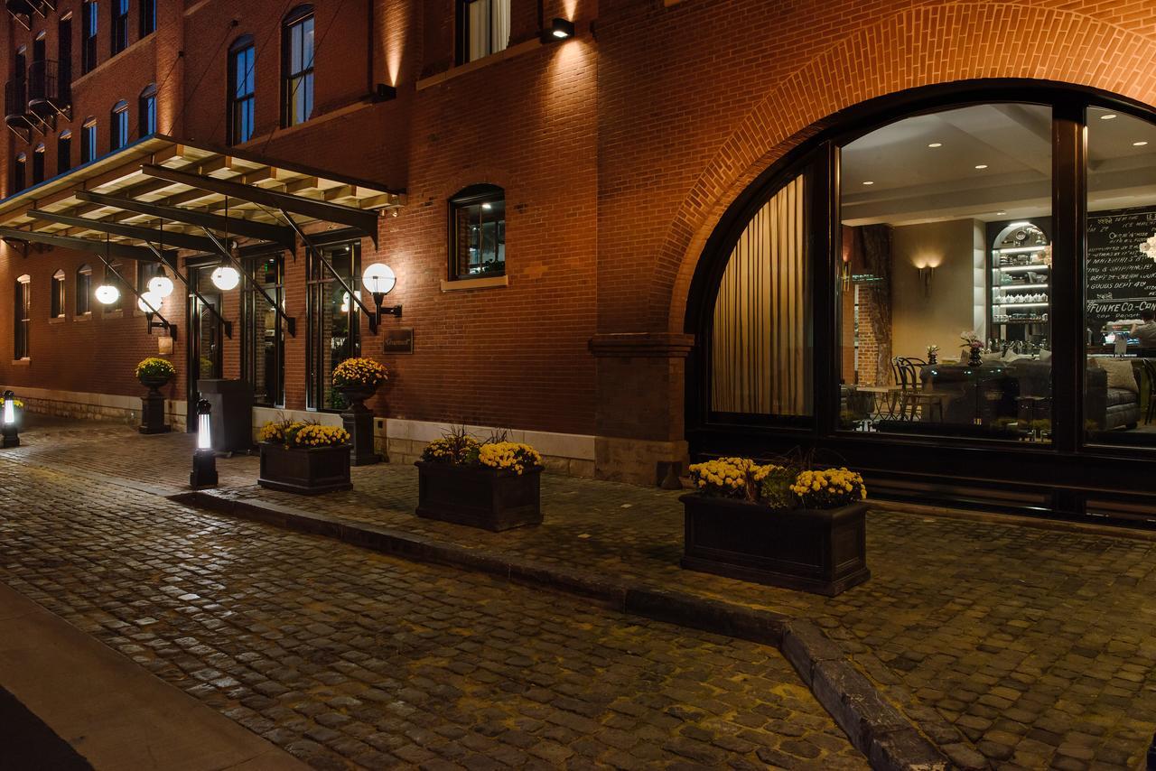 The Charmant Hotel La Crosse Exterior foto